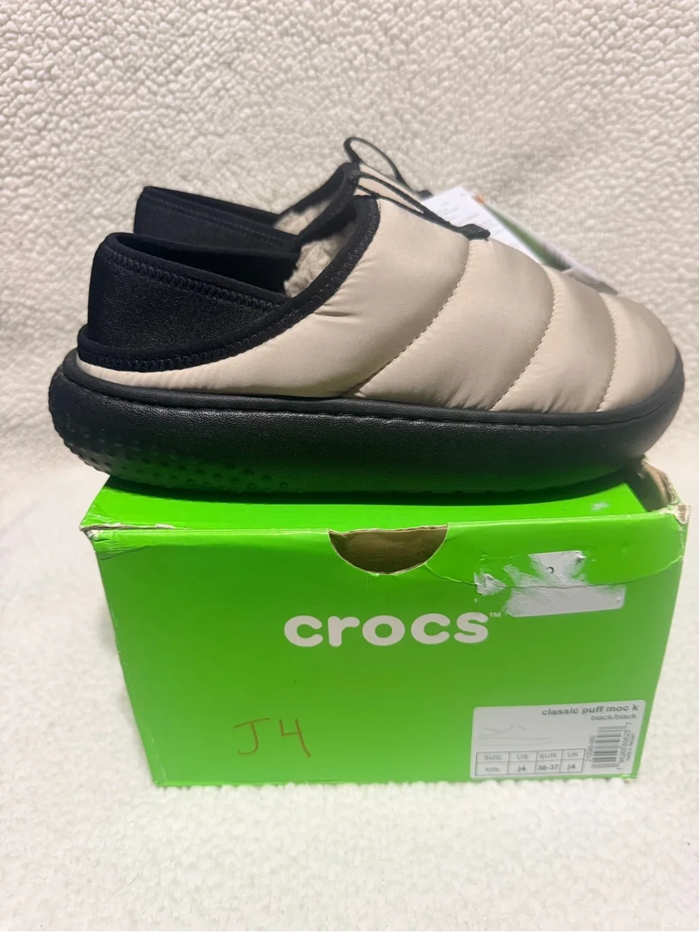 CROCS  Classic Puff Mocc Slip-On in Beige and Black